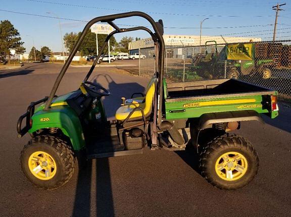 Image of John Deere Gator XUV 620i equipment image 1