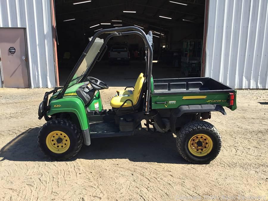 Image of John Deere Gator XUV 620i Primary Image