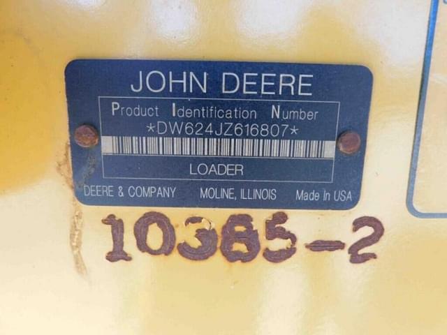 Image of John Deere 624J equipment image 4