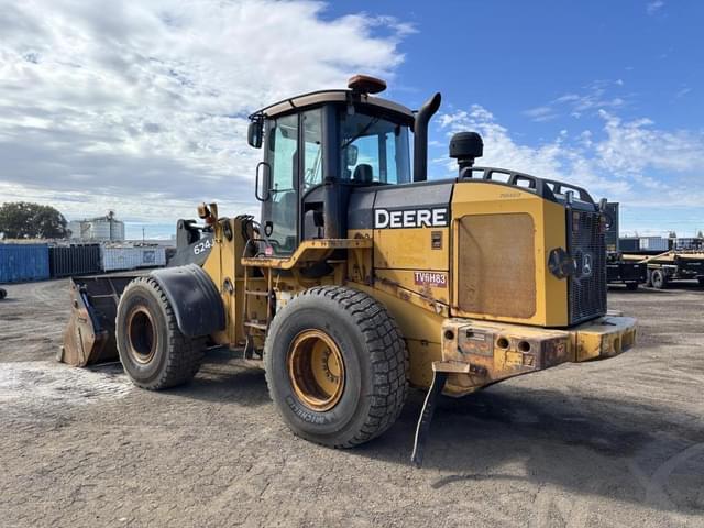 Image of John Deere 624J equipment image 3
