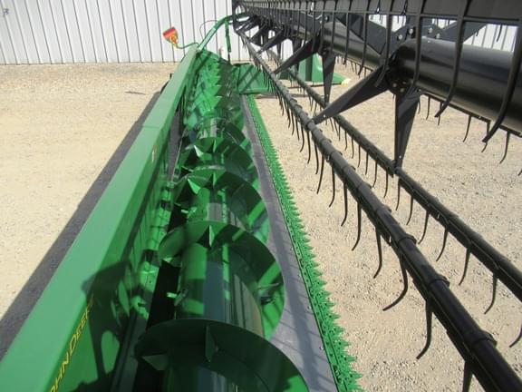 Image of John Deere 625F equipment image 3