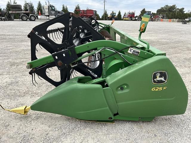 Image of John Deere 625F equipment image 3