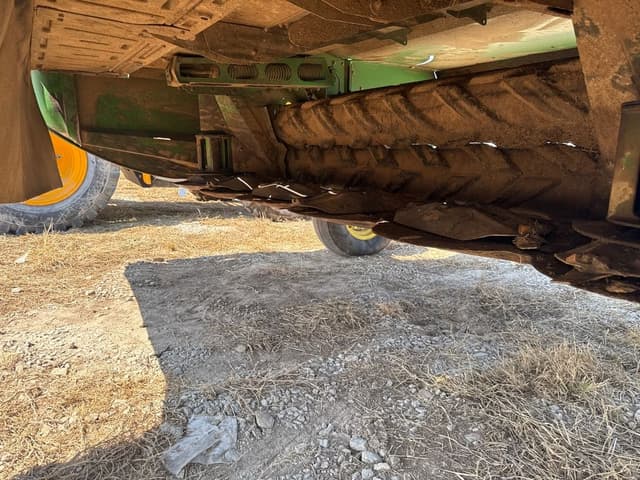 Image of John Deere 630 equipment image 1