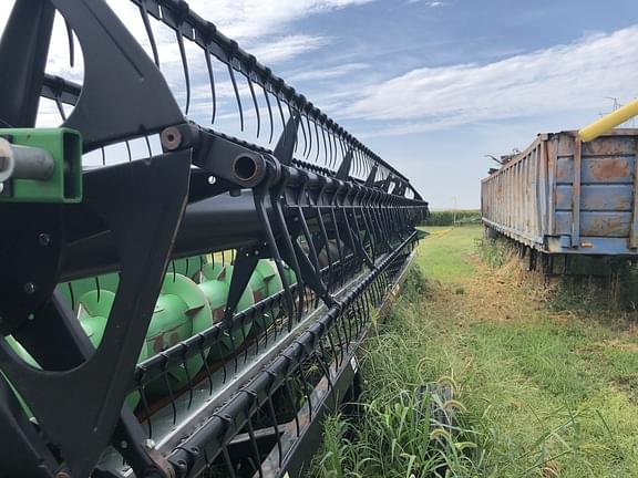 Image of John Deere 630F equipment image 4