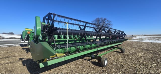 Image of John Deere 630F equipment image 3