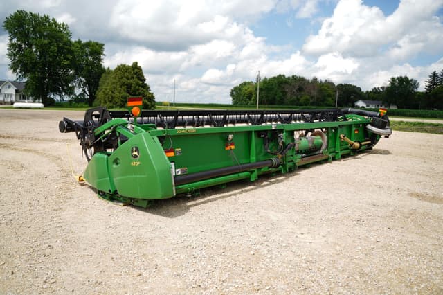 Image of John Deere 630F equipment image 3