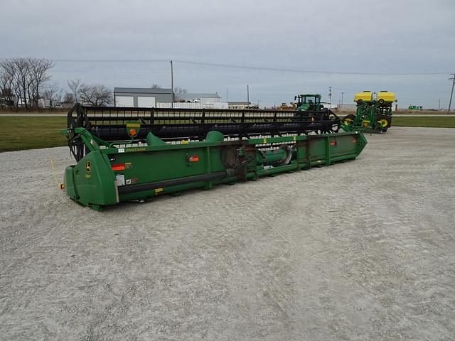 Image of John Deere 630F equipment image 3