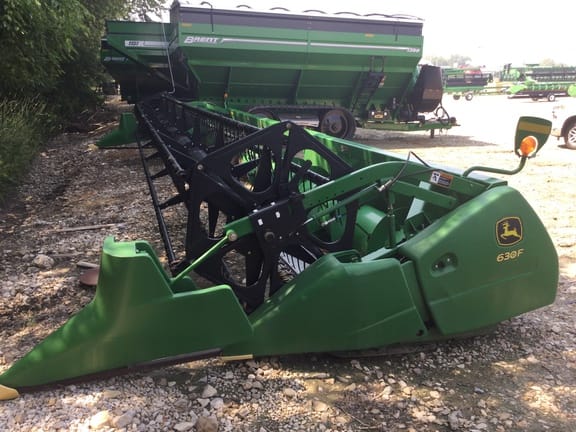 Main image John Deere 630F