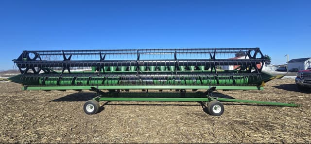 Image of John Deere 630F equipment image 2