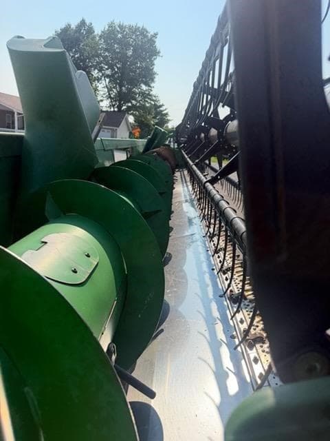 Image of John Deere 630F equipment image 2