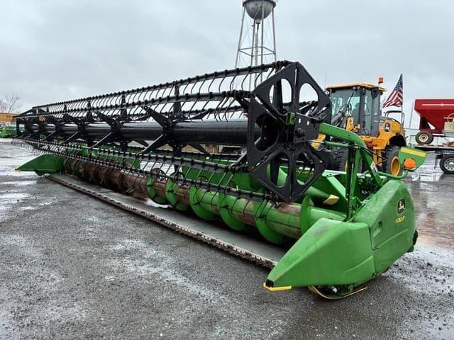 Image of John Deere 630F equipment image 1