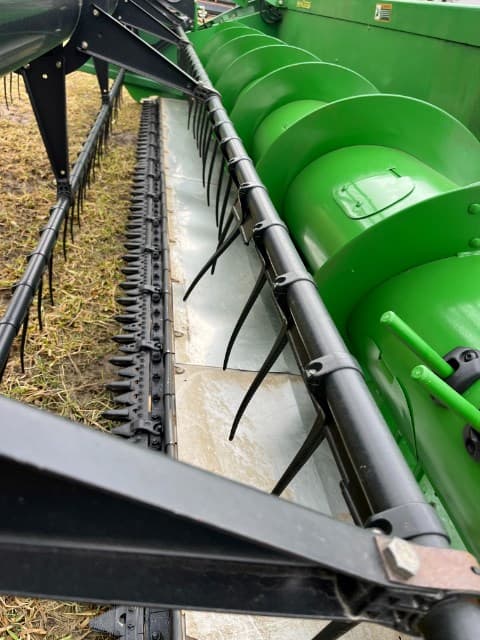 Image of John Deere 630F equipment image 4