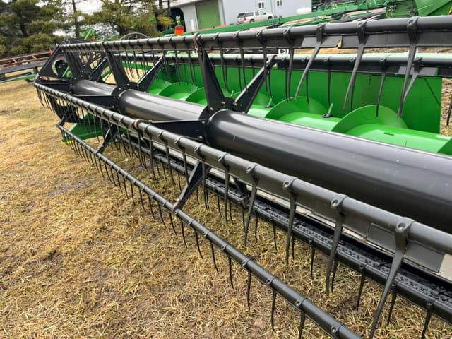 Image of John Deere 630F equipment image 1