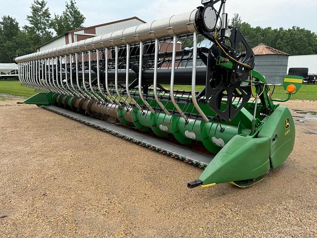 Image of John Deere 630F equipment image 1
