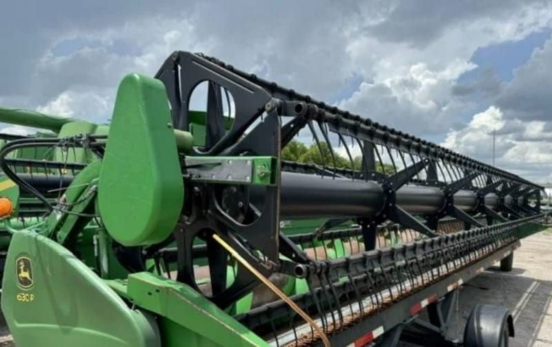 2008 John Deere 630R Equipment Image0