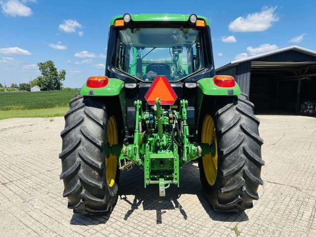 Image of John Deere 6330 equipment image 4