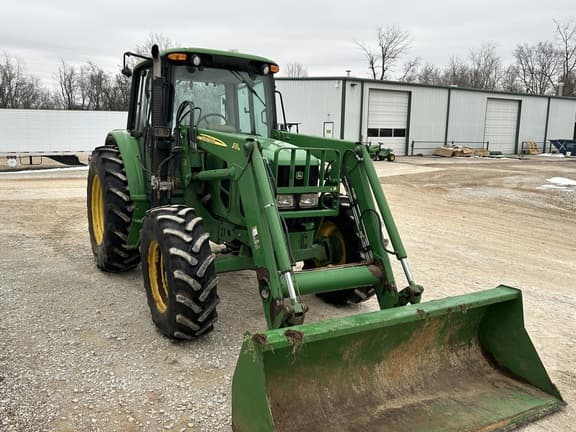Image of John Deere 6330 equipment image 3