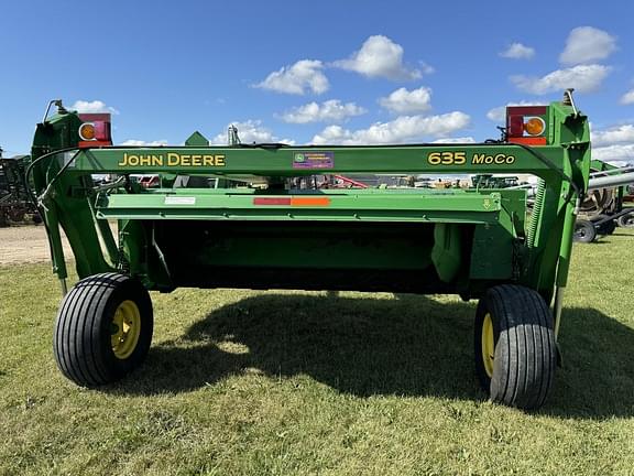 Image of John Deere 635 equipment image 3