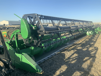 Main image John Deere 635F