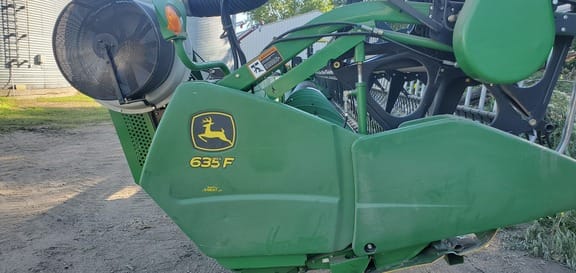 Main image John Deere 635F