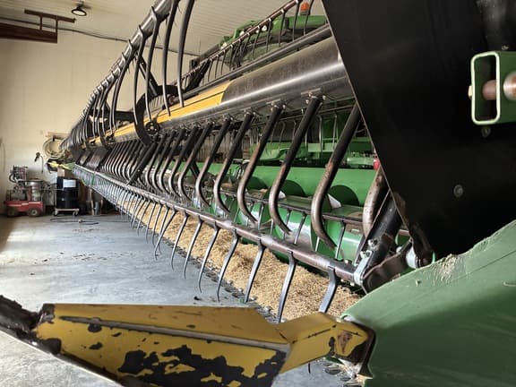 Image of John Deere 635F equipment image 4