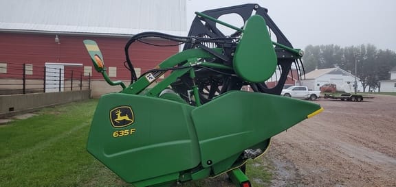 Main image John Deere 635F