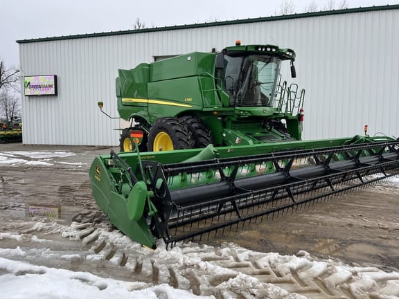 2008 John Deere 635F Equipment Image0