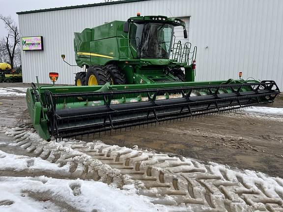 Image of John Deere 635F equipment image 4