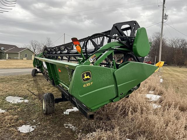 Image of John Deere 635F equipment image 3