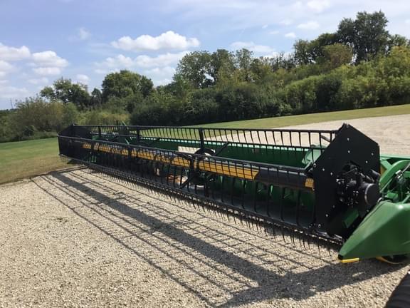 Image of John Deere 635F equipment image 3