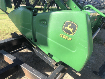 Main image John Deere 635F