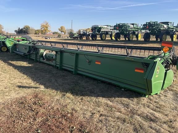 Image of John Deere 635F equipment image 3