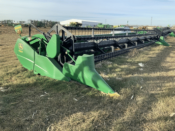 Main image John Deere 635F