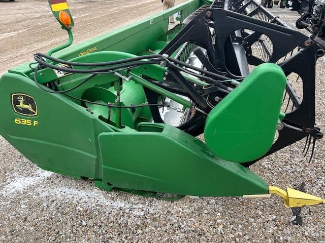 Image of John Deere 635F equipment image 1