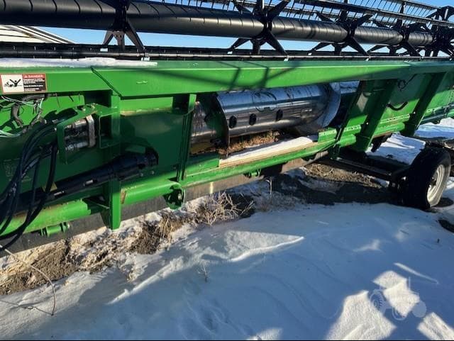 Image of John Deere 635F equipment image 4