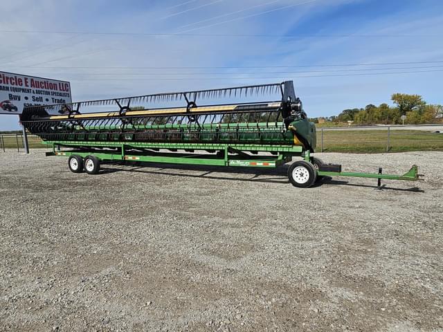 Image of John Deere 635F equipment image 2