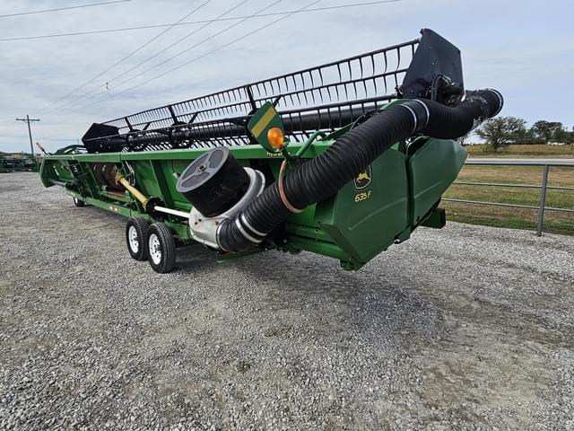 Image of John Deere 635F equipment image 4