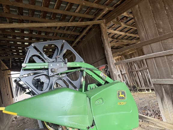 Image of John Deere 635F equipment image 2
