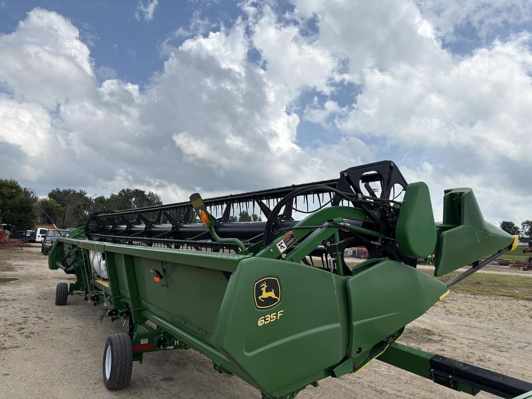 Image of John Deere 635F Primary image