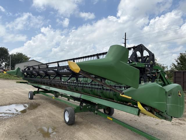 Image of John Deere 635F equipment image 1