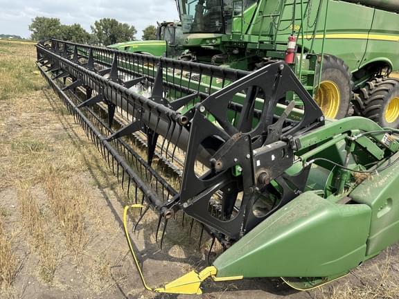 Image of John Deere 635F Primary image