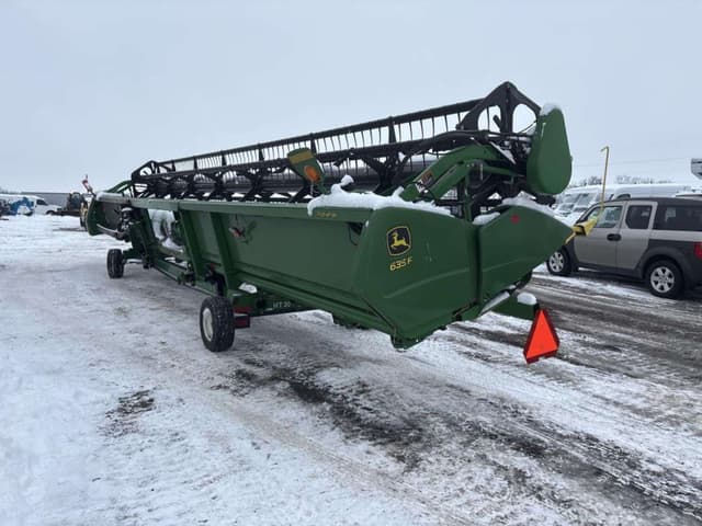Image of John Deere 635F equipment image 3