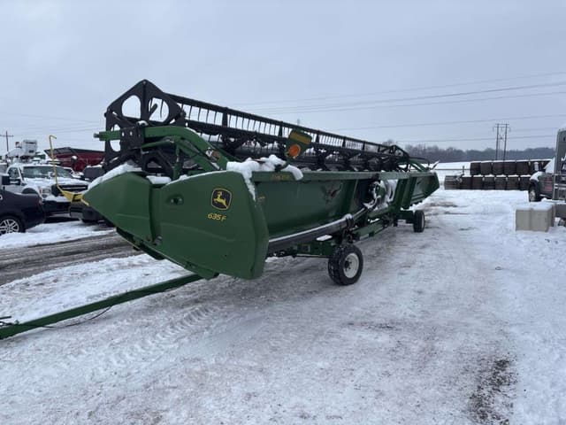 Image of John Deere 635F equipment image 2