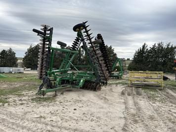 Main image John Deere 637