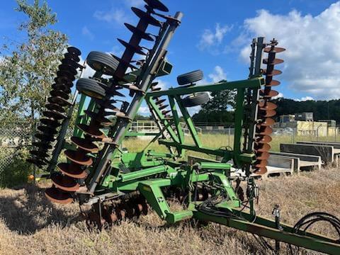 Image of John Deere 637 Image 0