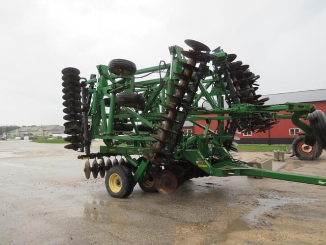 Image of John Deere 637 equipment image 2