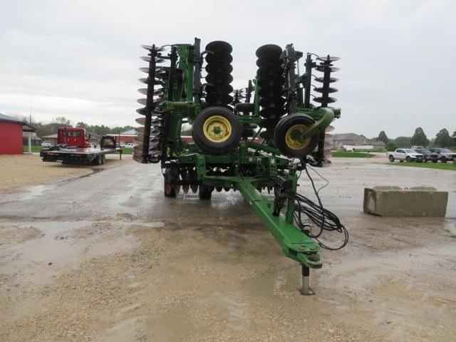 Image of John Deere 637 equipment image 1