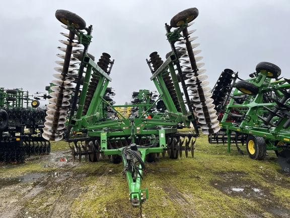 Main image John Deere 637