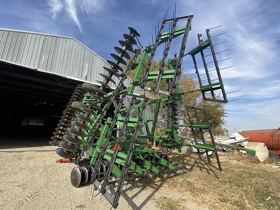 Image of John Deere 637 equipment image 4