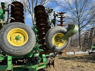 Main image John Deere 637 11